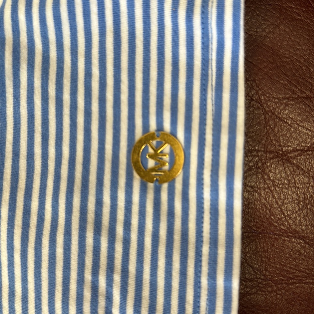 Michael Kors - Picture 2 of 3